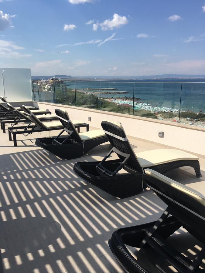 Golden Sea View Penthouse Lägenhet Pomorie Exteriör bild